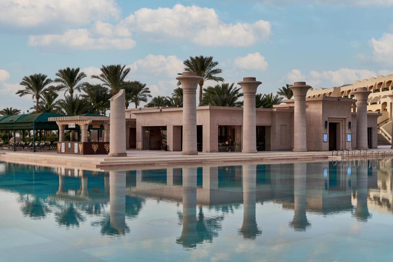 منتجع موزايك بيتش طابا هايتس المظهر الخارجي الصورة The pool at the St. Regis