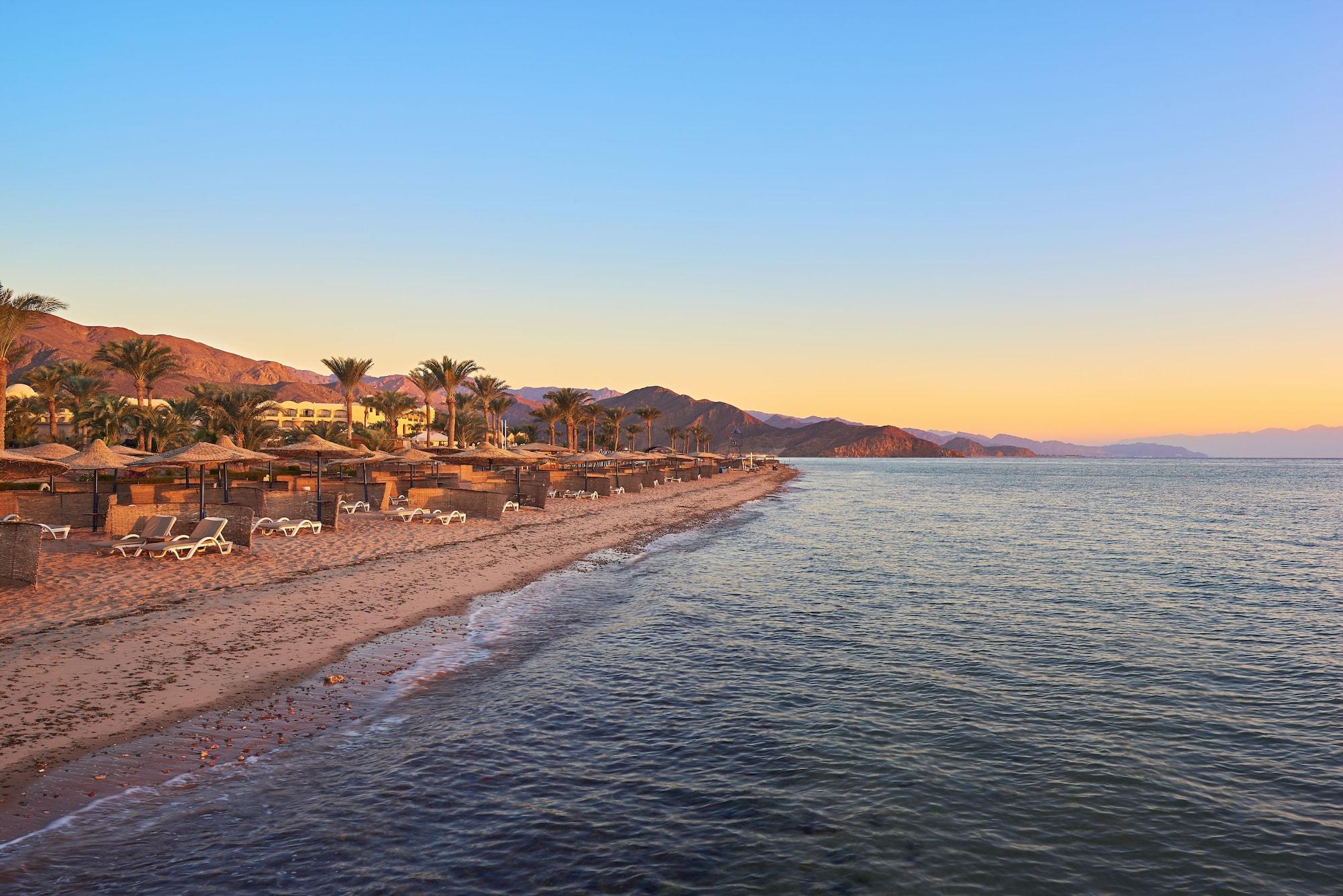 منتجع موزايك بيتش طابا هايتس المظهر الخارجي الصورة Sunset at the Red Sea
